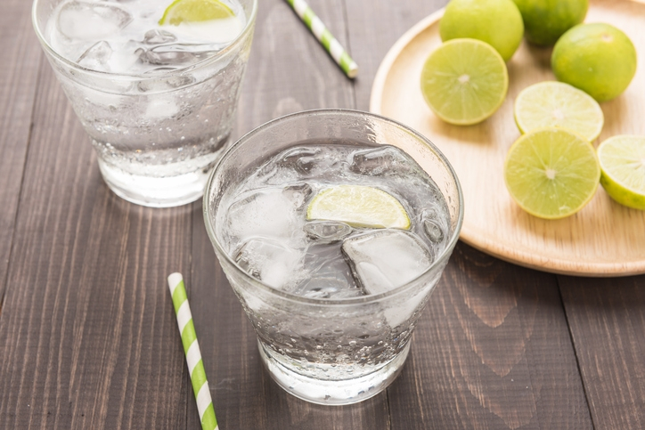 다이어트·피부미용에 좋은 '탄산수', 부작용을 살펴보니…알고보니 '탄산수 효능'은 없다?