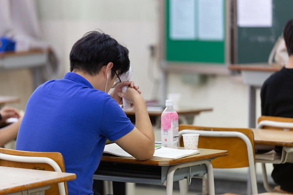 공인모 무료인강 카페, 공인중개사 시험일정 대비 '예상문제집' 교재 펴내