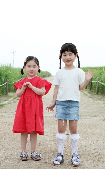 키즈모델ㆍ아역배우 매니지먼트 키아나엔터테인먼트, 소속 배우 윤예슬, 김서은 양 야외 화보 촬영 성료