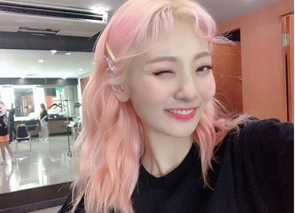 [2019 여자 헤어스타일] '레드벨벳' 아이린 앞머리 긴머리·단발 헤어스타일에도 찰떡! 거지존 앞머리 고데기 스타일