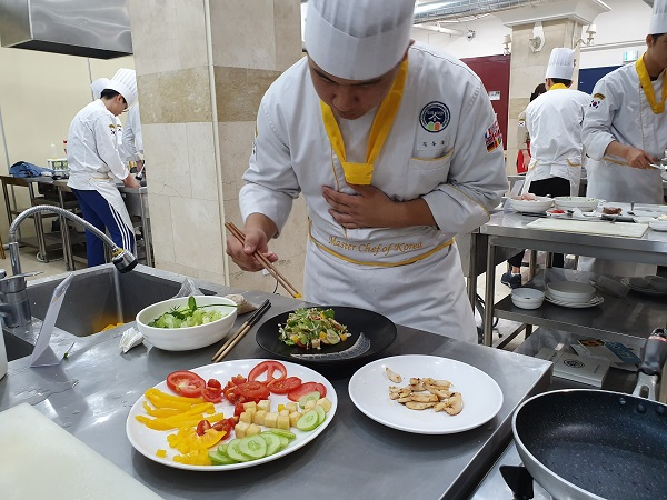 한국조리사관직업전문학교의 호텔조리전공 전문교육으로 미래의 외식인재양성