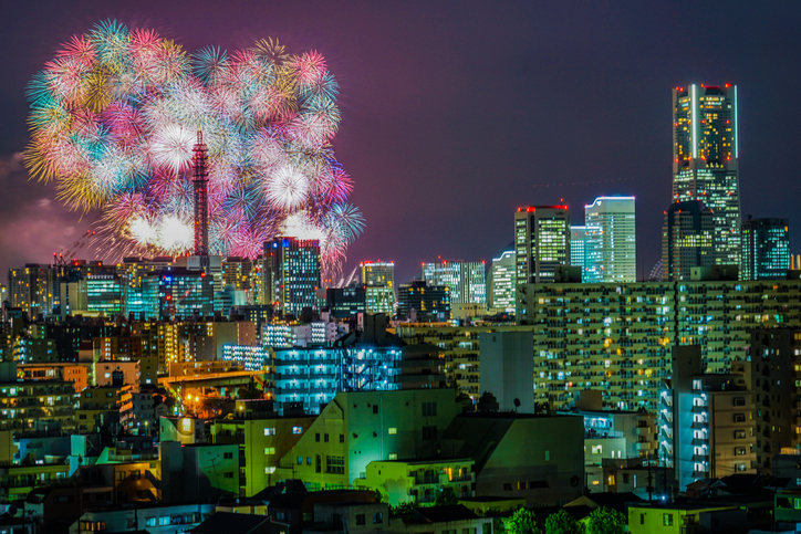 [숨겨진 명당] '2019 여의도 불꽃축제' 골든티켓 이벤트 30일까지, 한강뷰 호텔숙소 예약도 서둘러야