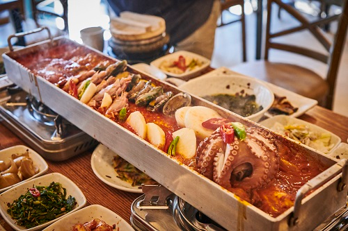 제주도 서귀포 중문 맛집으로 소문난 '색달식당 중문본점' 통갈치조림 먹으러 가볼만한 곳